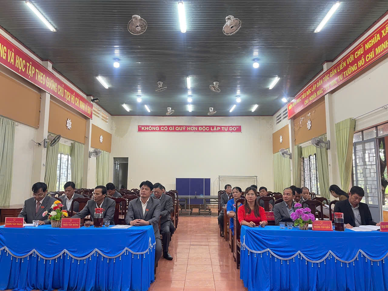 Kỳ họp thứ 10, HĐND xã Cư A Mung, khoá IV, nhiệm kỳ 2021 – 2026